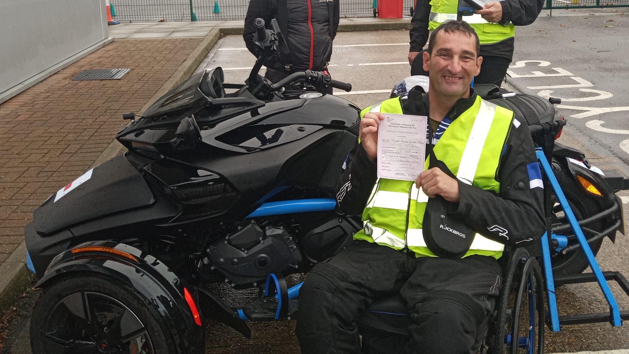k*様 WYM CRASH PILE MODIFIED FATIGUE Kent biker takes to motor trike after crash left him paralysed