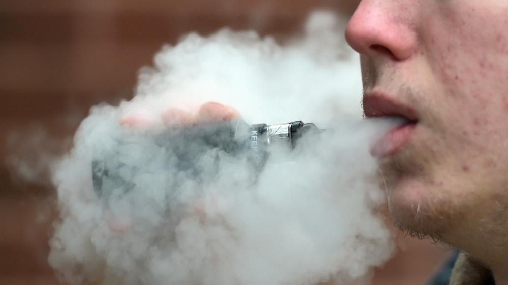 Free vapes given out in A&E could save 'thousands of lives'