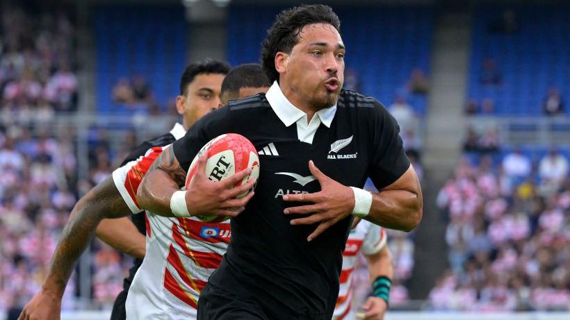 Japan 19-64 New Zealand: All Blacks score 10 tries in Yokohama