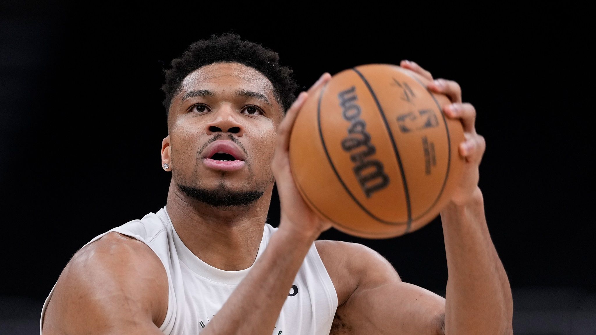 Giannis Antetokounmpo: Milwaukee Bucks 'relief' after no trade