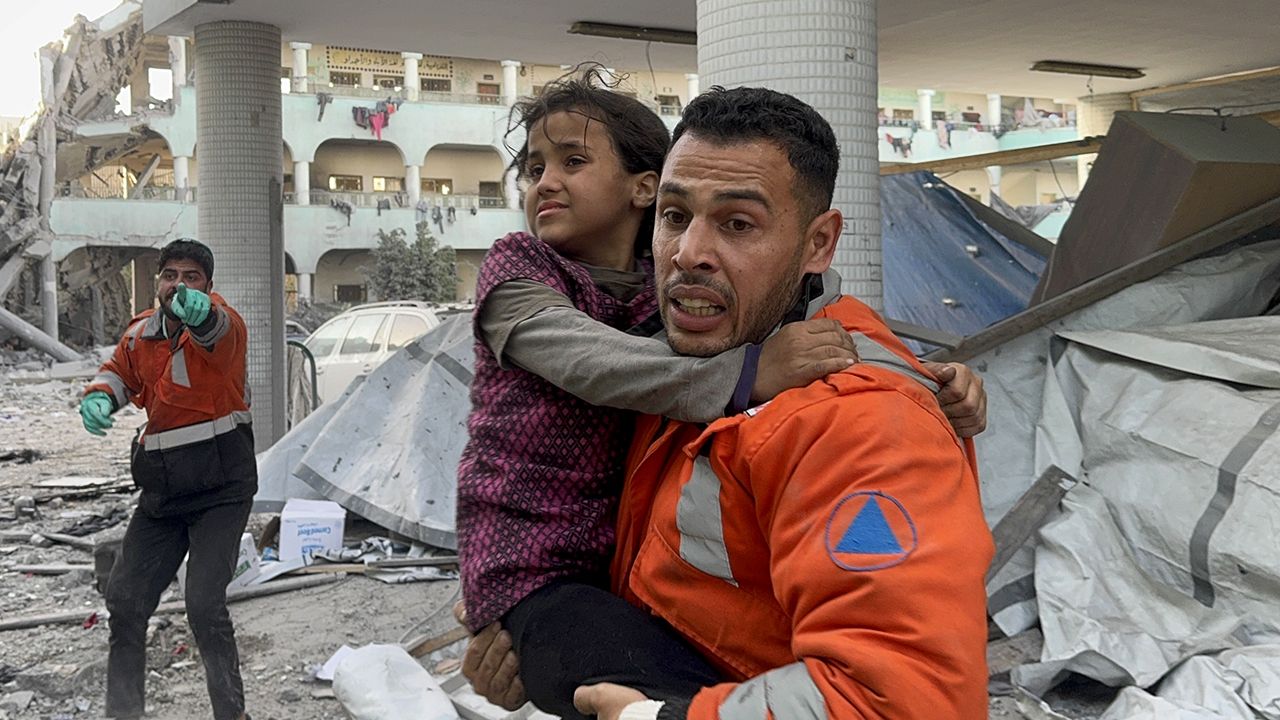 Gaza: Israeli strike on school kills 27, health ministry says - BBC News