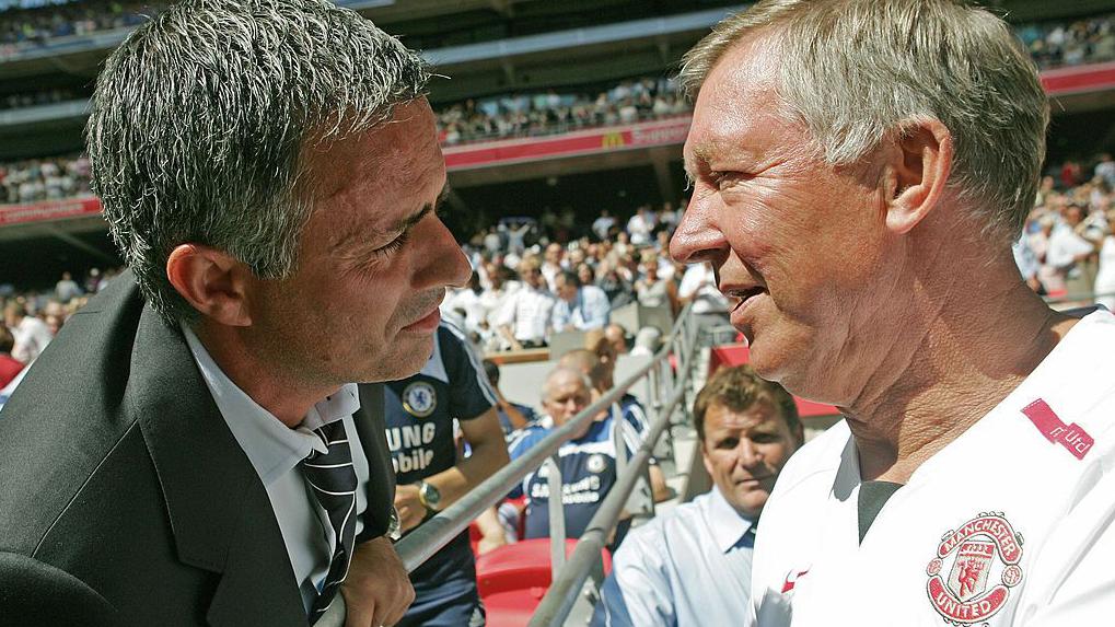 Jose Mourinho agreed to replace Sir Alex Ferguson at Man Utd in 2013 - BBC Sport
