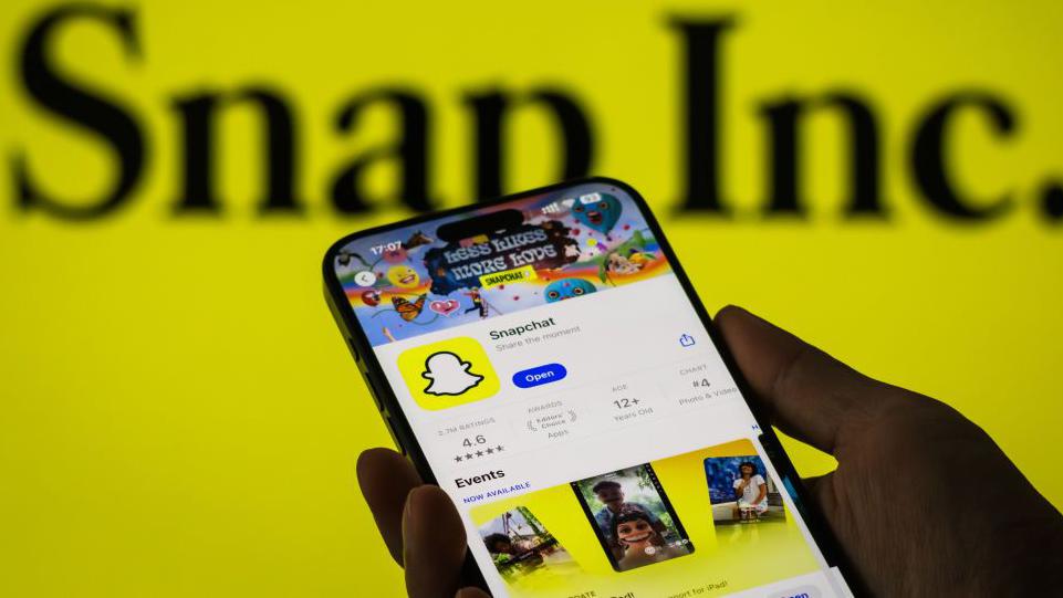 Snapchat users share fury at upcoming fees for Memories storage