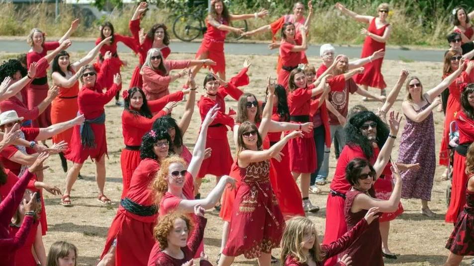 Kate Bush fans' Wuthering Heights dance tribute on Bront moors Kate Bush fans' Wuthering Heights dance tribute on Bront moors