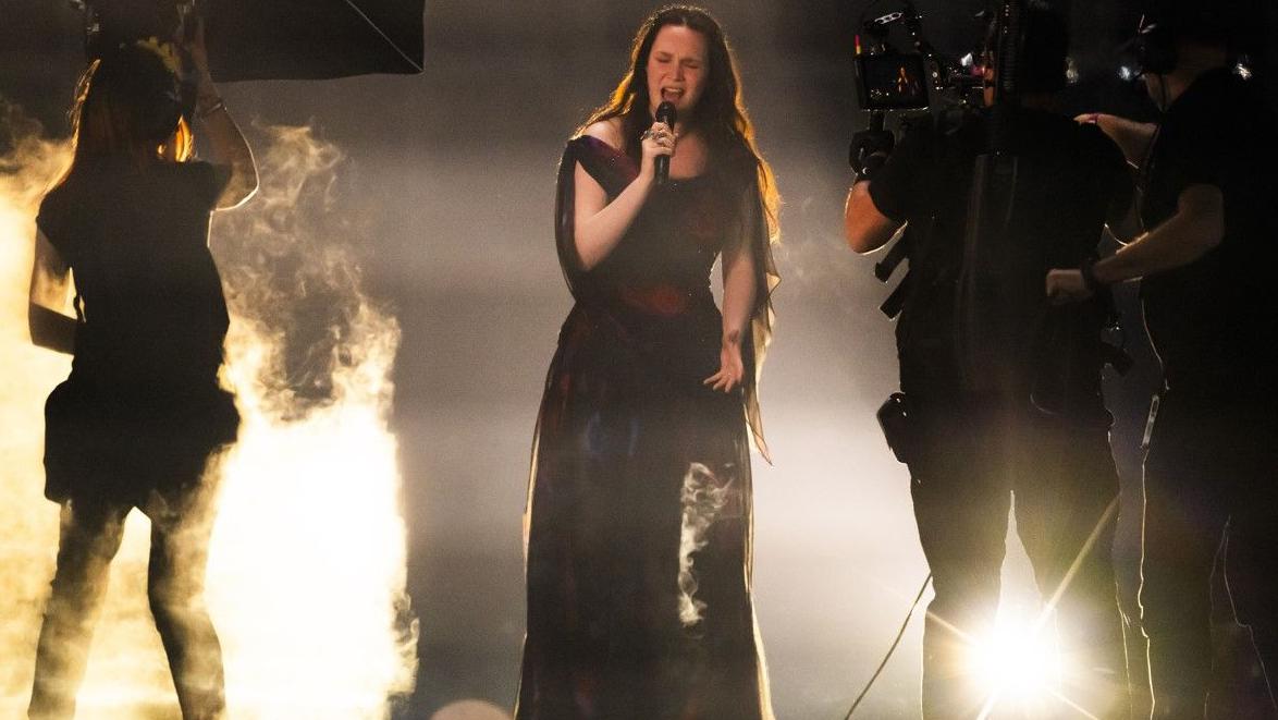 British designer creates dress for Swiss Eurovision singer