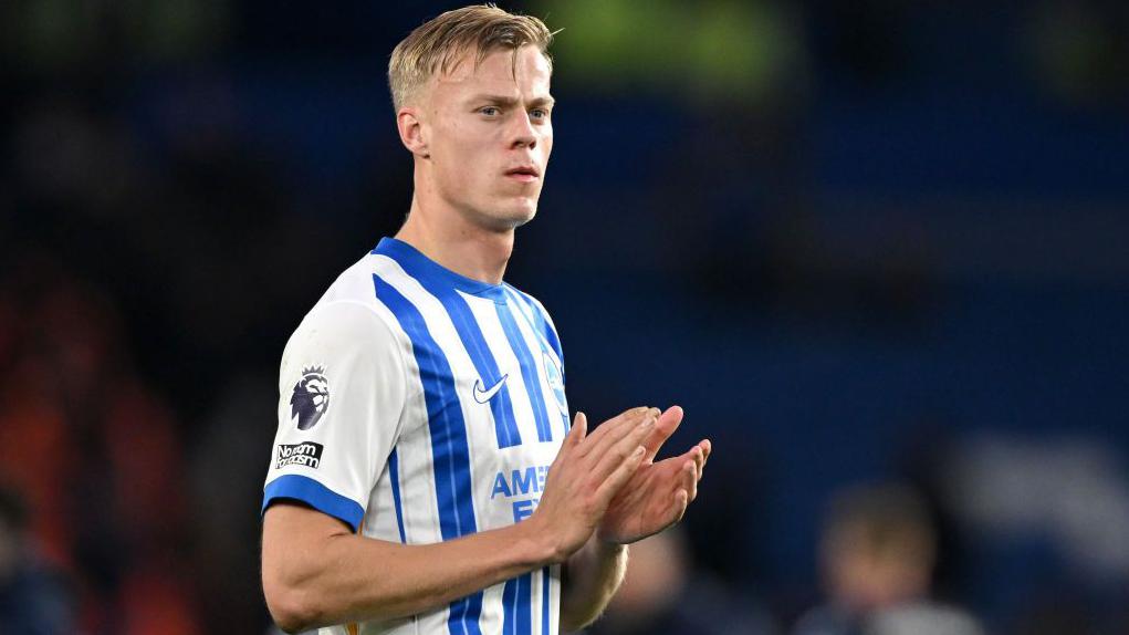 ブライトン・アンド・ホーヴ・アルビオン VAN HECKE 29 ユニフォーム ブライトン・アンド・ホーヴ・アルビオン VAN HECKE 29 ユニフォーム