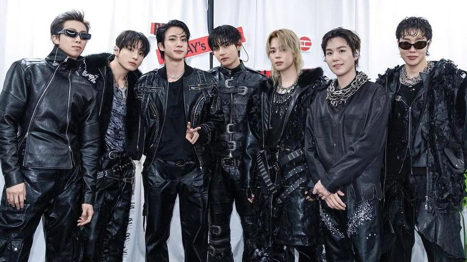 アイドル BTS NOW BTS battle torrential rain to kick off $1bn world tour: 'It's like