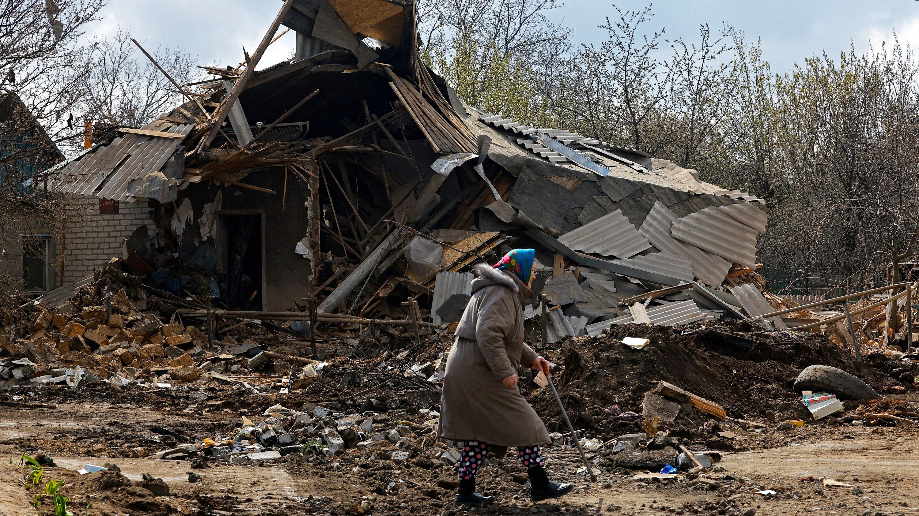 Ukraine and Russia accuse each other of thousands of ceasefire violations