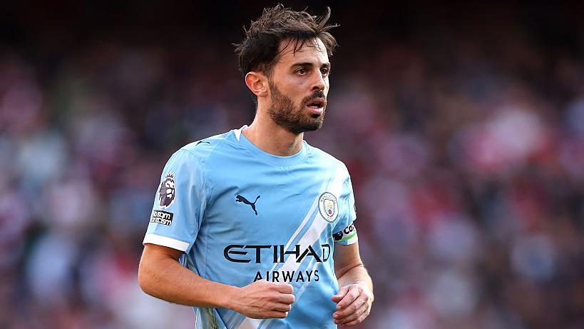 Bernardo Silva: Man City midfielder knows what future holds but 'not right time' to reveal - BBC Sport