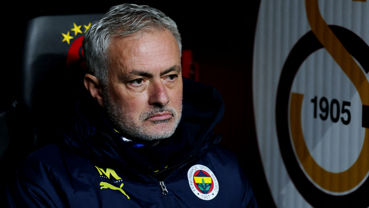 Jose Mourinho: Fenerbahce coach given four-match ban for comments after  Istanbul derby - BBC Sport