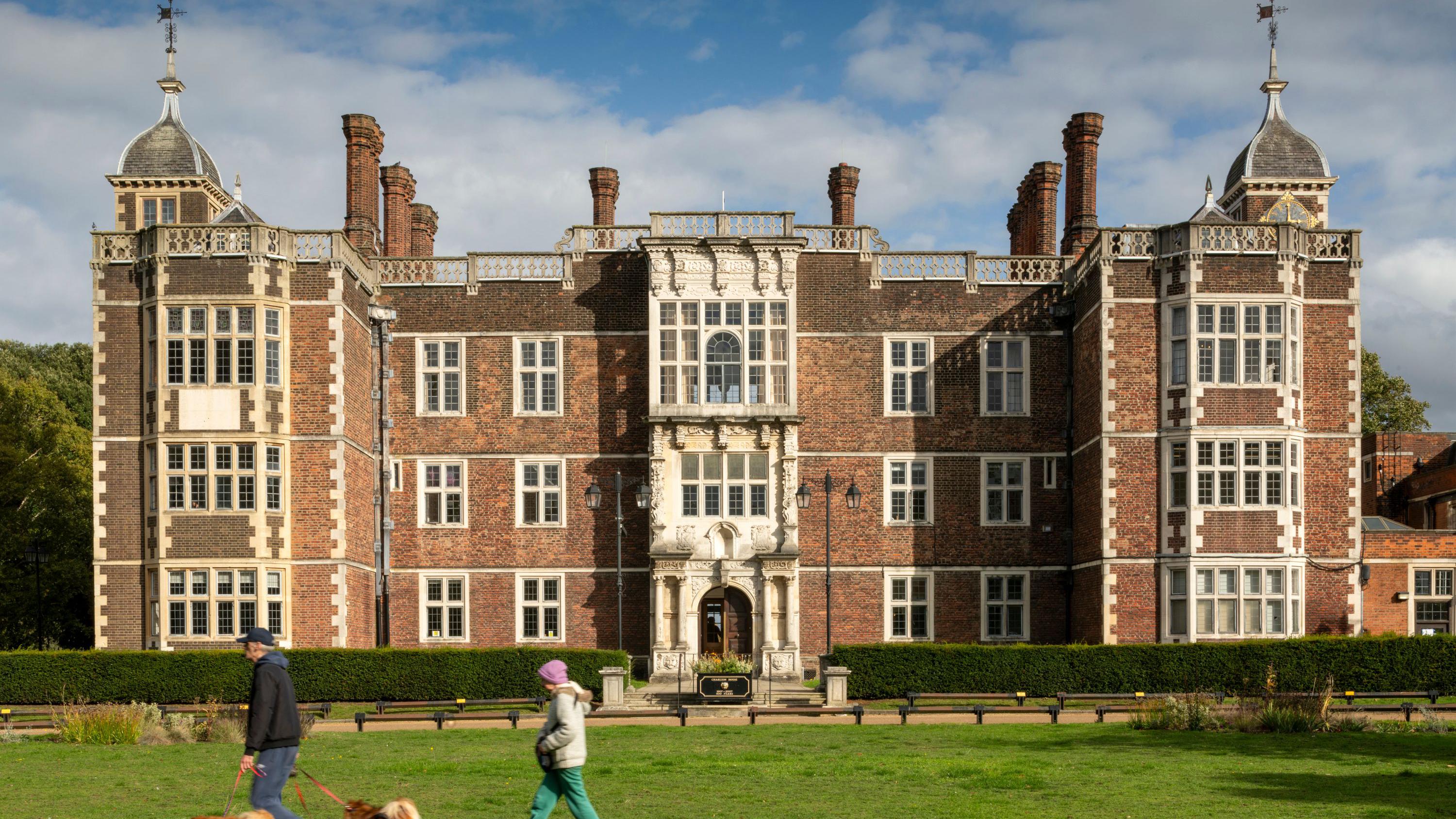 Historic England: Penjaga Situs Bersejarah di Tengah Arus Modernisasi