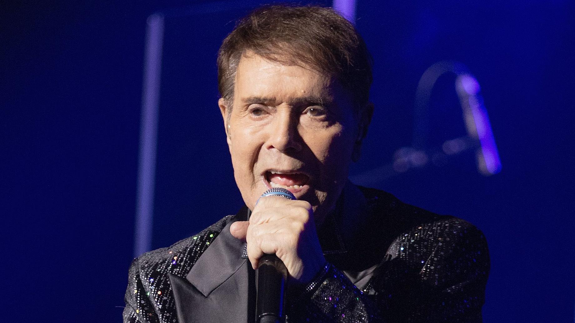 Sir Cliff Richard reveals prostate cancer treatment