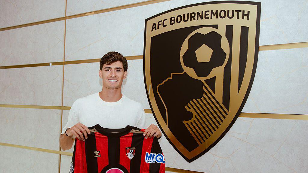 Bournemouth news: Cherries sign 'long admired' Antonio Silva - BBC Sport