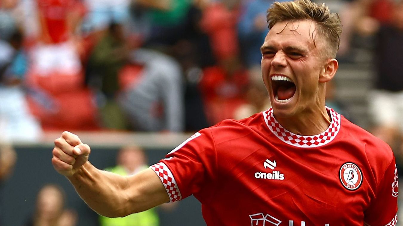 Bristol City 4-3 Millwall: Scott Twine winner settles seven-goal thriller - BBC Sport Bristol City 4-3 Millwall: Scott Twine winner settles seven-goal thriller - BBC Sport