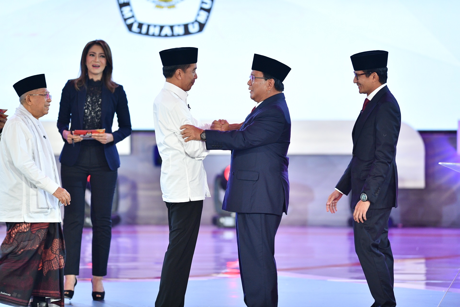 Debat Pertama Pilpres 2019 Jokowi Dan Prabowo Tak Mau Mengapresiasi Satu Sama Lain Bbc Indonesia
