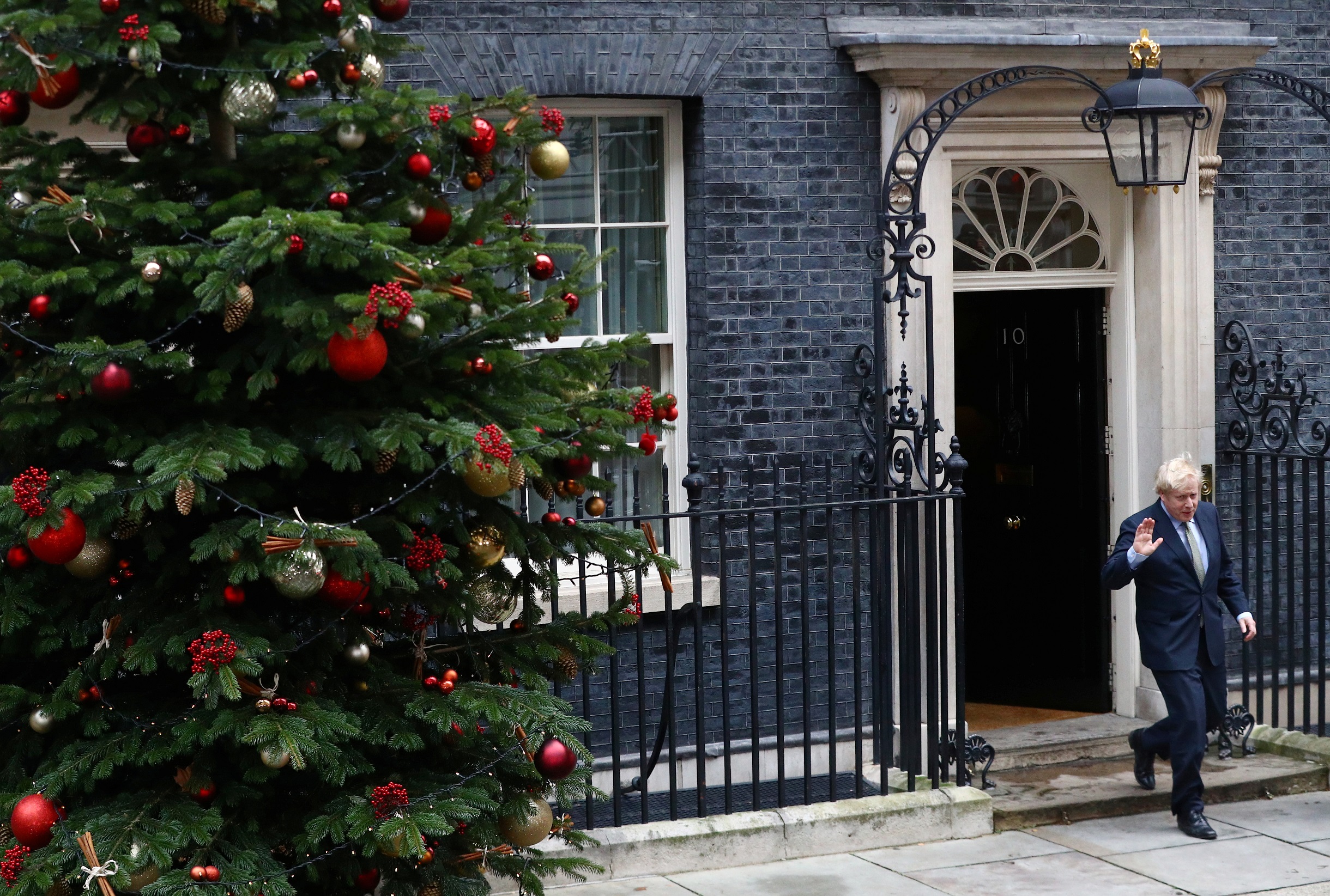 Ingiltere Secimlerini Kazanan Boris Johnson Eski Meseleleri Kapatma Ve Iyilesme Surecini Baslatmaliyiz Turkce