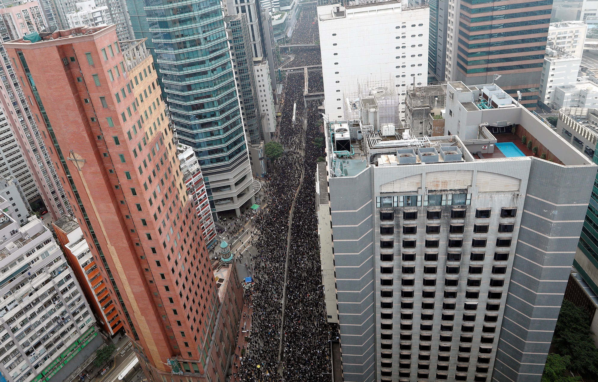 香港逃犯条例游行 民阵称近0万人参与 再次破纪录 c 中文网