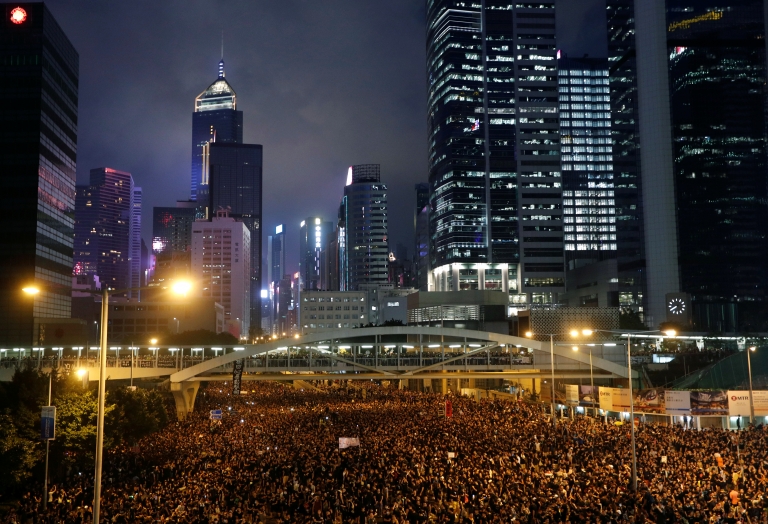 香港逃犯条例游行 民阵称近0万人参与 再次破纪录 c 中文网