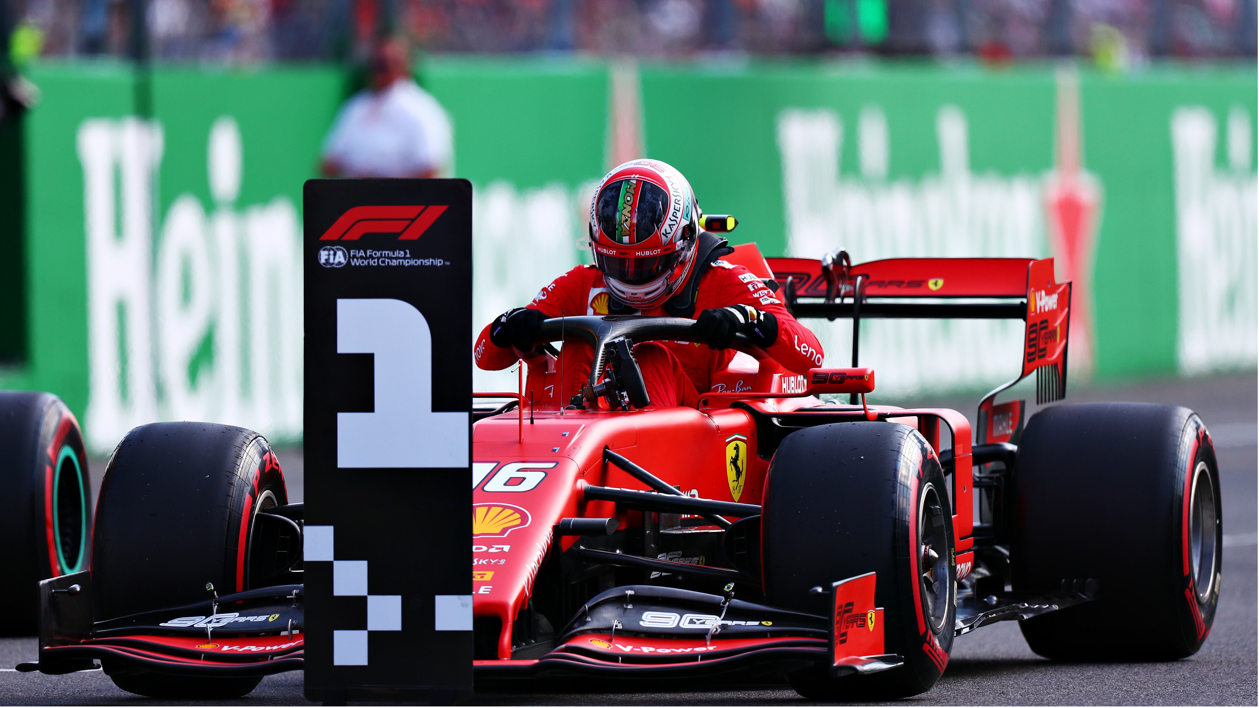 Результаты ф1 сегодня. Ferrari f1 Charlie Leclerc. Ferrari f1-75 Monza. Ferrari Monza 22 f1.