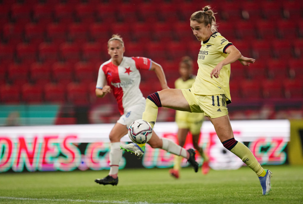 Arsenal 3-0 Slavia Prague: Nikita Parris scores early opener in victory -  BBC Sport