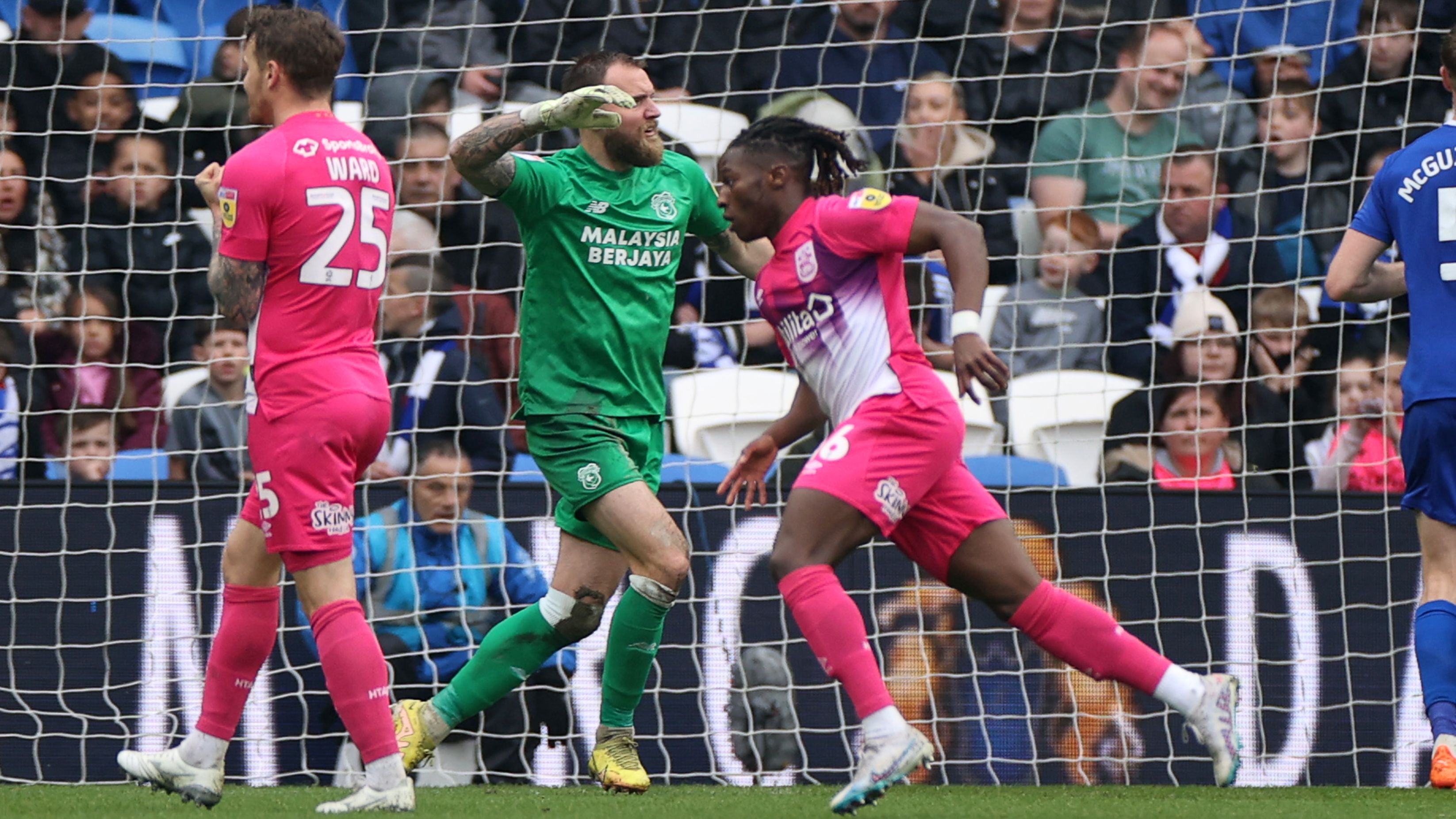 Watch Huddersfield vs. City live on Cardiff City TV!  🎯😁 🌍🇬🇧  Supporters worldwide can watch Cardiff City TV's live match coverage of  tonight's fixture! 📺 🎟️ Buy your Match Pass ➡️