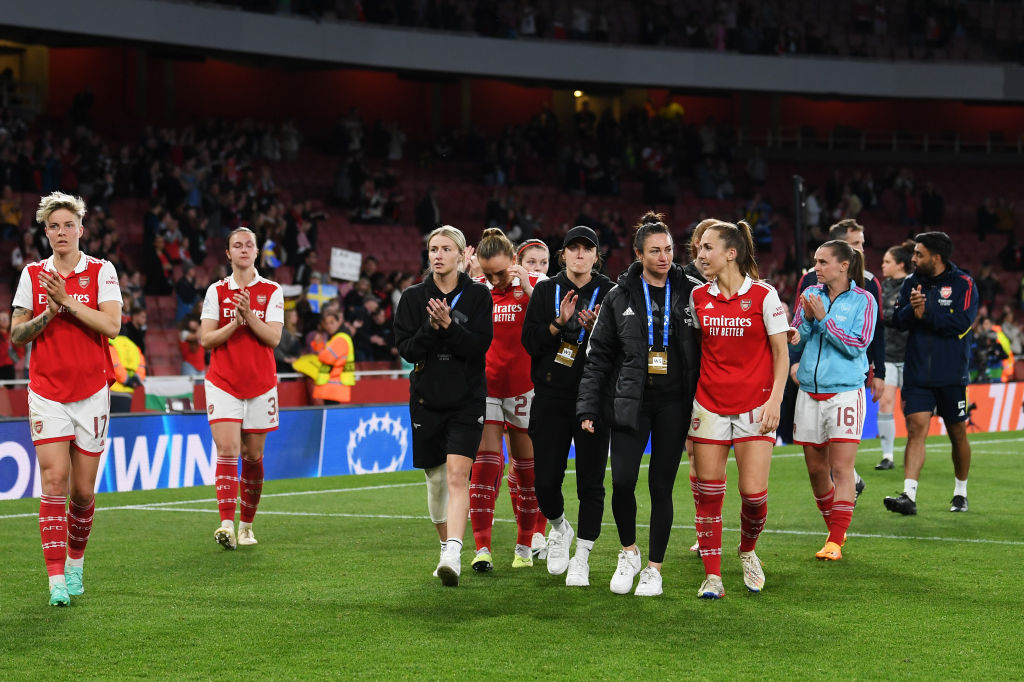 Women's Champions League: Slavia Prague 2-5 Arsenal - Vivianne Miedema  scores four - BBC Sport