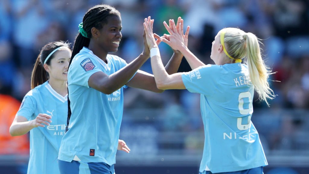 Liverpool Women 0-3 Manchester City Women: Nikita Parris becomes WSL record  goalscorer - BBC Sport