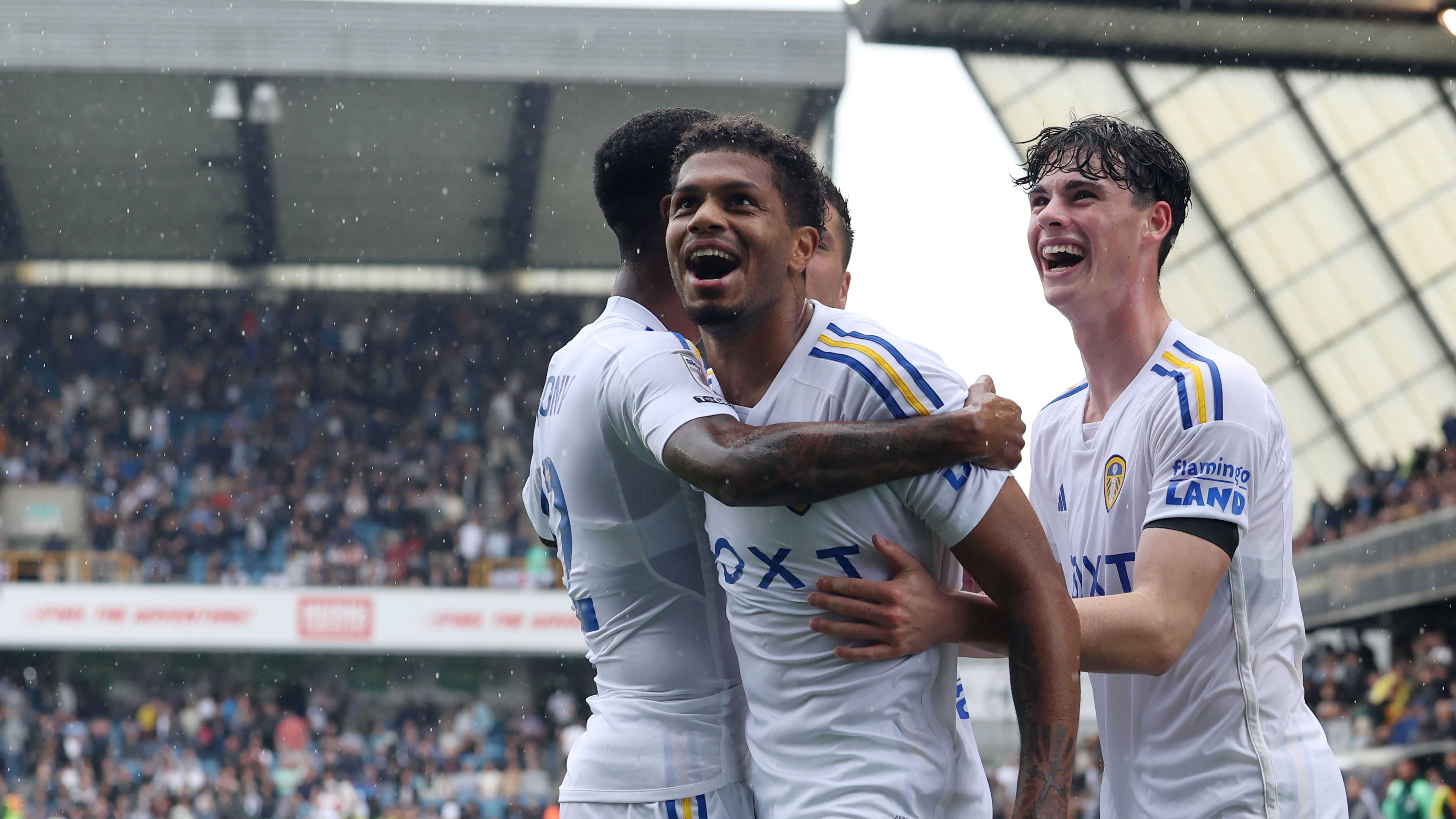 Millwall 0-3 Leeds United: Joel Piroe nets twice as Whites register second  victory - BBC Sport