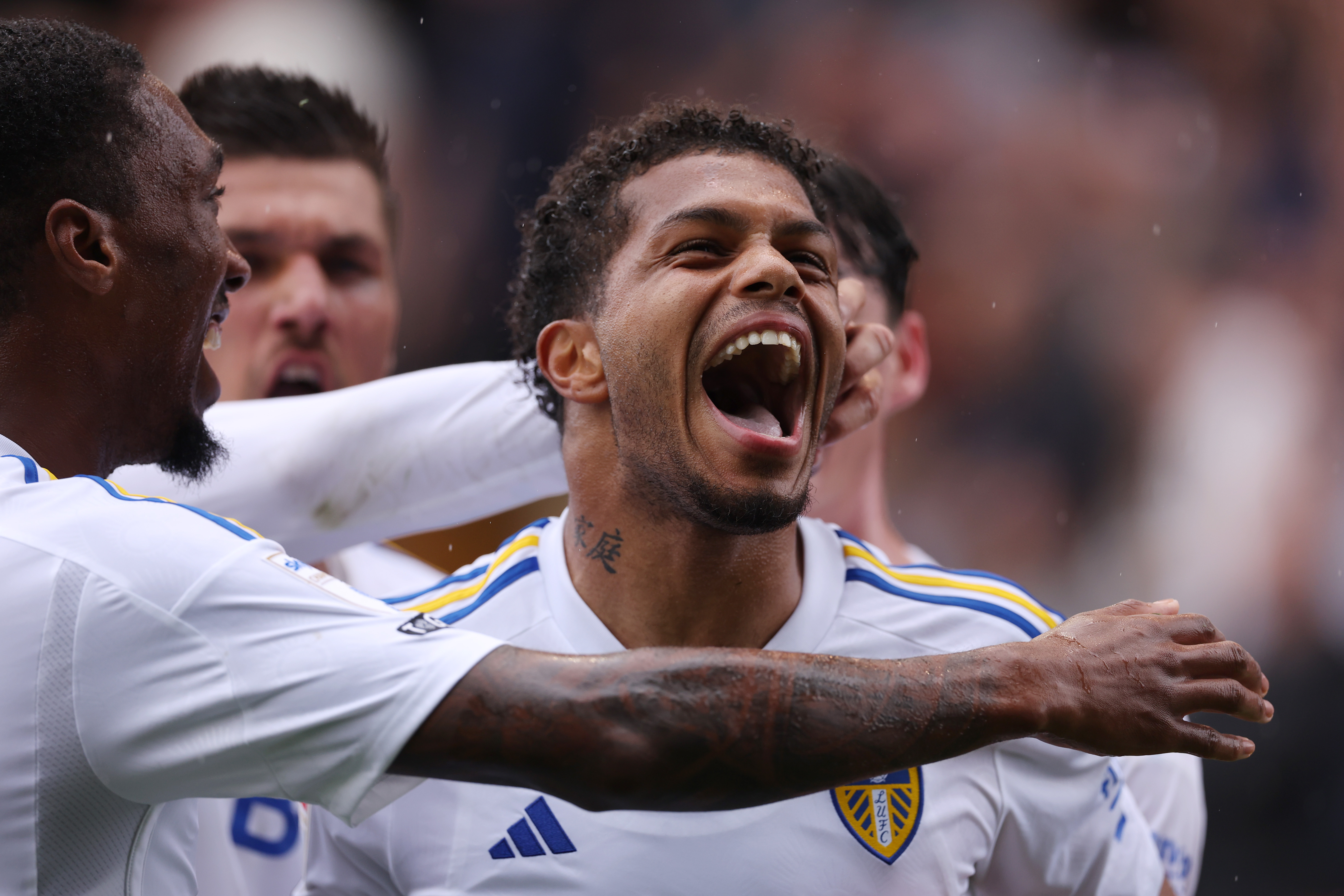 Millwall 0-3 Leeds United: Joel Piroe nets twice as Whites register second  victory - BBC Sport